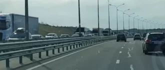 После ДТП на автоподъездах к Крымскому мосту образовались двухчасовые пробки