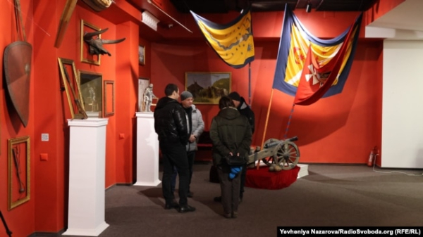 Сучасна репліка козацьких прапорів, Національний заповідник «Хортиця»