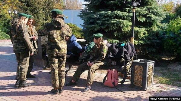 Діти у військовій формі. Керч, Крим, 19 жовтня 2021 року