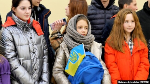Команді фонду Save Ukraine, зазначають тут, на сьогодні вже вдалося повернути 120 дітей з окупованих територій України і 30 – з Російської Федерації. Нині ж додому приїхали ще 16