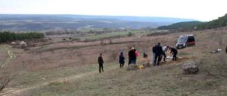 Сотрудники севастопольской полиции закопали тело девушки возле села Пироговка
