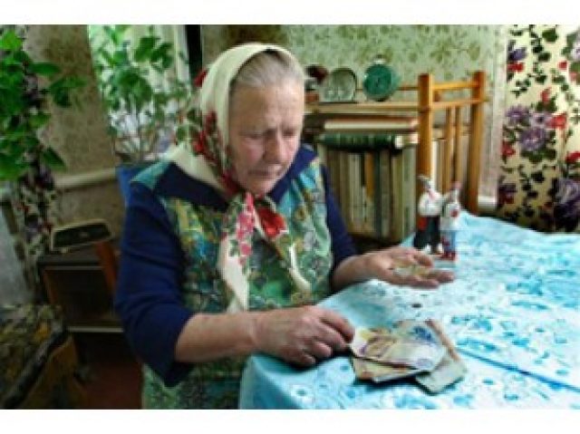 Пенсионеров в Севастополе становится меньше