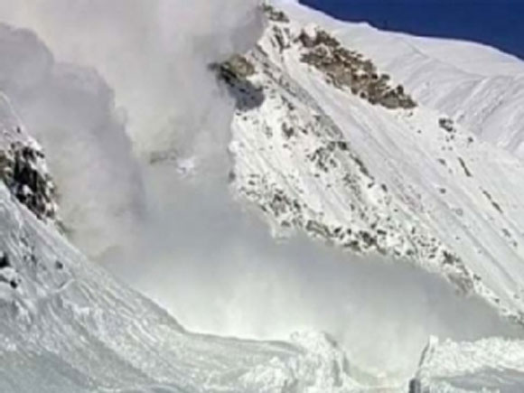 МЧС предупредило об опасности схода лавин в Крымских горах