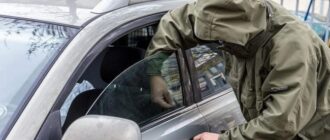 Это судьба: разыскиваемый рецидивист попался на попытке угона машины росгвардейца в Крыму
