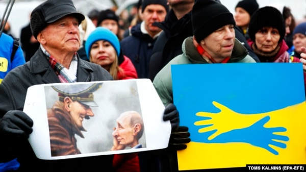 Під час мітингу у річницю масштабного вторгнення Росії до України. Рига, Латвія, 24 лютого 2023 року
