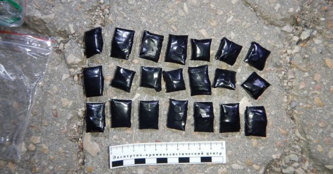 Житель Симферополя организовал 55 «закладок» с наркотиками