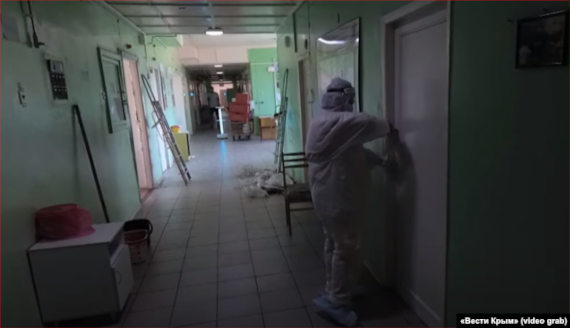 «Жди, мест в больнице нет». Истории жителей охваченного пандемией Крыма