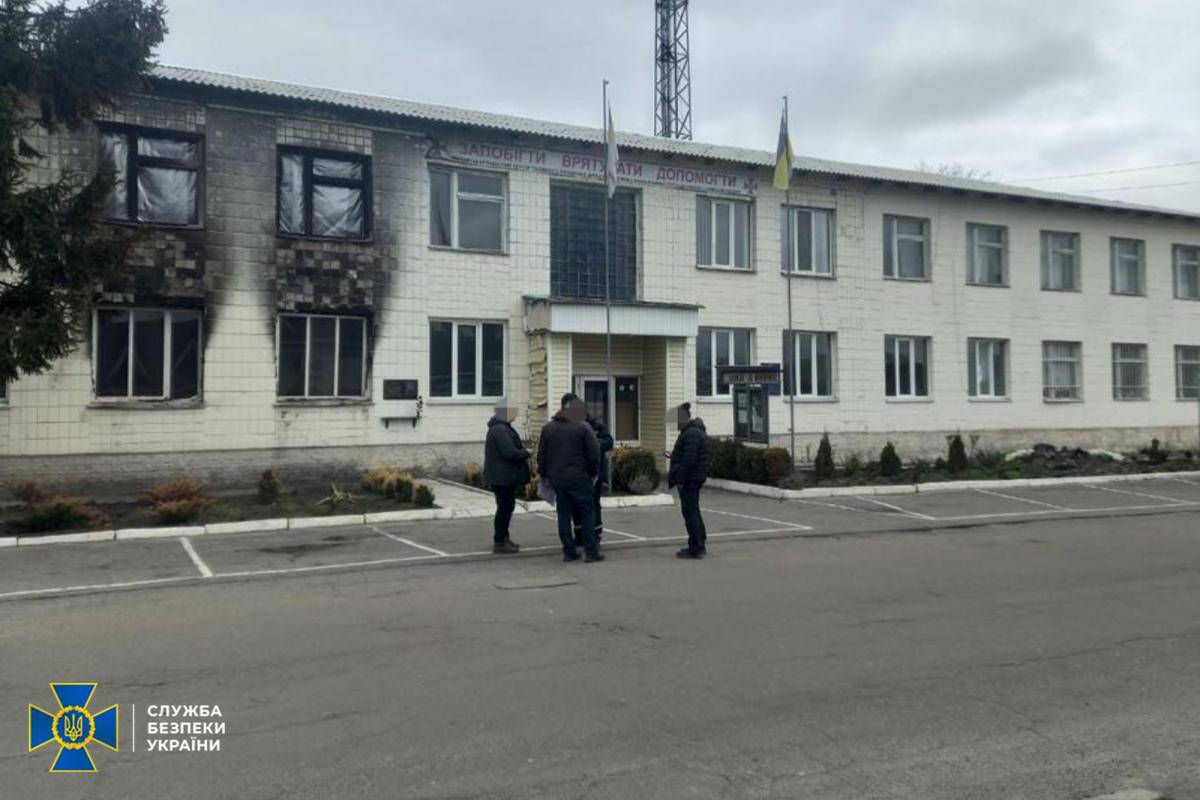 Двоє зрадників з ДСНС підпалили пожежну частину за вказівкою росіян: їх наздогнала кара