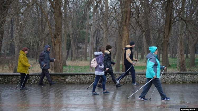 В понедельник в Крыму до 12 градусов тепла, небольшой дождь