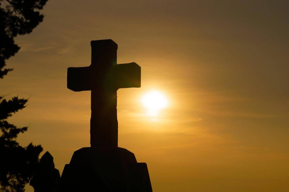 Яке сьогодні церковне свято: чому 4 травня не ходили на кладовище