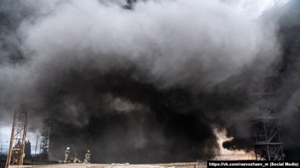 Пожежа на нафтобазі в Козачій бухті Севастополя 29 квітня 2023 року