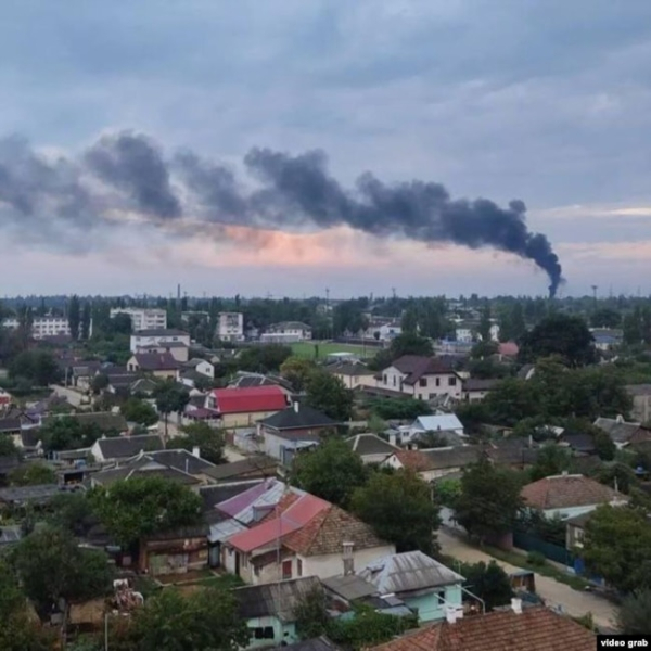 На військовій базі під Джанкоєм вибухнув склад із боєприпасами, 16 серпня 2022 року