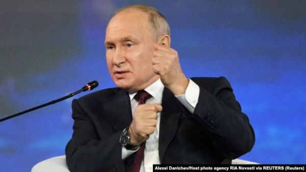Президент Росії Володимир Путін під час Петербурзького міжнародного економічного форуму, 16 червня 2023 року