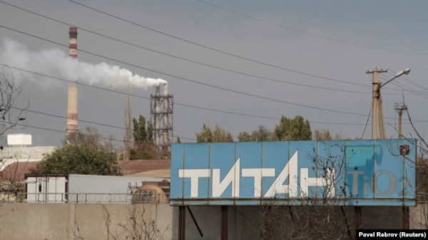 Вид на завод «Кримський титан» в Армянську. Крим, 2018 рік