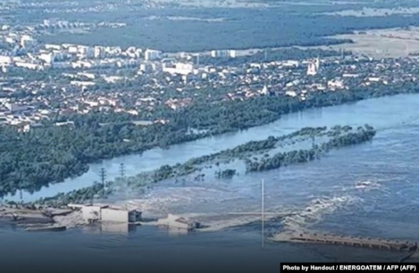 Розлив води після руйнування дамби Каховської ГЕС. 6 червня 2023 року