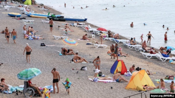 Пляж Миколаївки в серпні 2020 року