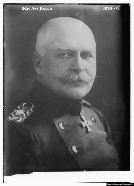 Роберт Кош – німецький воєначальник, генерал піхоти, учасник Першої світової війни. 1915 рік