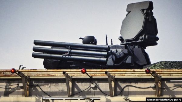 Самохідний зенітно-ракетний гарматний комплекс (ЗРГК ) «Панцир С1» на даху будівлі Міноборони Росії. Москва, 17 квітня 2023 року