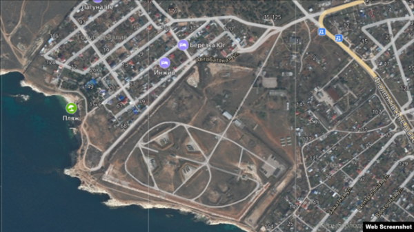 Російський ракетний дивізіон серед дач. Севастополь, Крим. Скріншот Яндекс-мапи