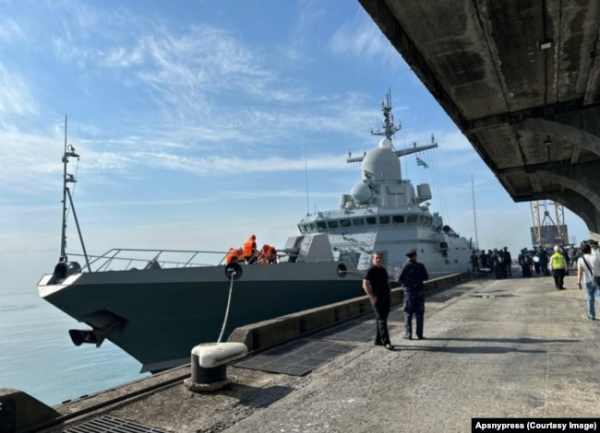 Малий ракетний корабель Чорноморського флоту Росії «Циклон» в Сухумі. Абхазія, вересень 2023 року