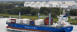 У грудні 2023 року нафту та нафтопродукти з російських портів Чорного моря вивозили 194 танкери (база даних)