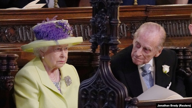 «Пленники системы»: что принц Гарри и Меган Маркл рассказали о британской монархии