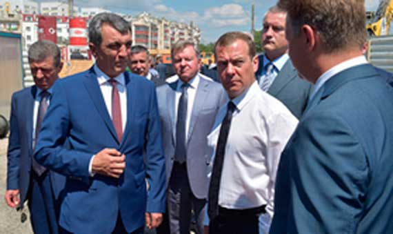 Что ждёт Дмитрия Медведева в Севастополе? (видео)