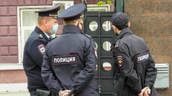 Полицейские в Крыму начали чаще выявлять поддельные разрешения на передвижение