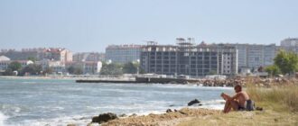 Роспотребнадзор предписал закрыть пляжи Севастополя на неопределенный срок