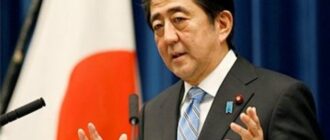 Премьер Японии пообещал решить проблему спорных с Россией островов
