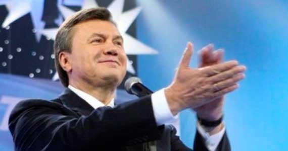 Наследник Януковича: Овсянников назвал Парк Ахматовой именем украинского олигарха