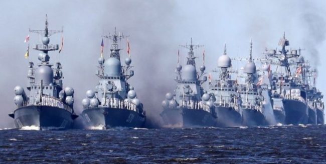 Корабли ЧФ в Черном море отошли от берегов Украины почти на 200 километров