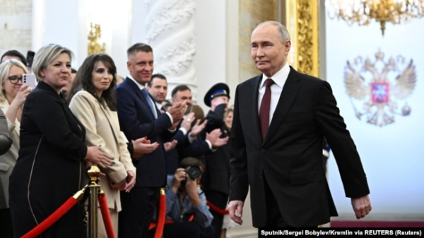 Володимир Путін прийшов на церемонію інавгурації на посаду президента Росії у Великій Кремлівський палац у Москві, 7 травня 2024 року