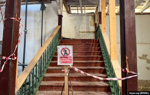 Закриті проходи до будівель Ханського палацу