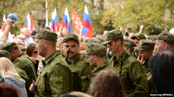 Мітинг, присвячений проводам російських військовослужбовців 47-ї мотострілецької дивізії на війну проти України. Севастополь, 27 вересня 2022 року