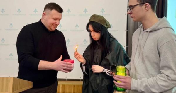 До Нововолинська привезли Вифлеємський вогонь