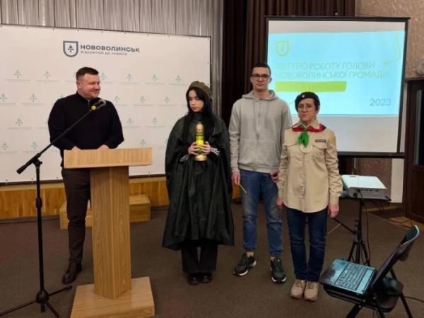 До Нововолинська привезли Вифлеємський вогонь4