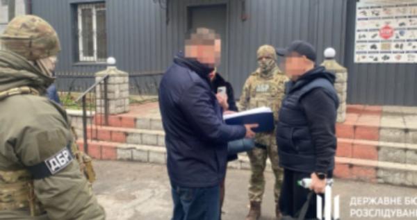 Тільки вийшов із СІЗО: колишнього одеського військкома знову затримали, його нерухомість в Іспанії передали в АРМА