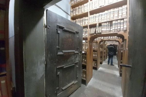 У будівлі Центрального державного історичного архіву завершують першочергові протиаварійні роботи3