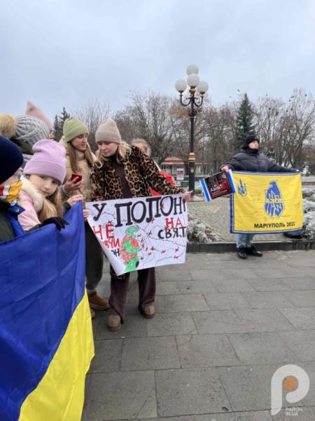 У центрі Ковеля відбулася імпровізована вечеря на підтримку захисників і їхніх родин3