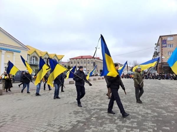 У Ковелі попрощалися з захисниками Миколою Бобром та Євгенієм Куколом9