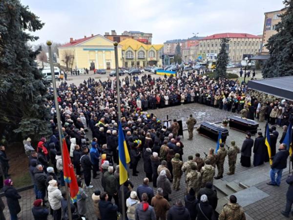 У Ковелі попрощалися з захисниками Віктором Куликом та Олександром Скоруком26