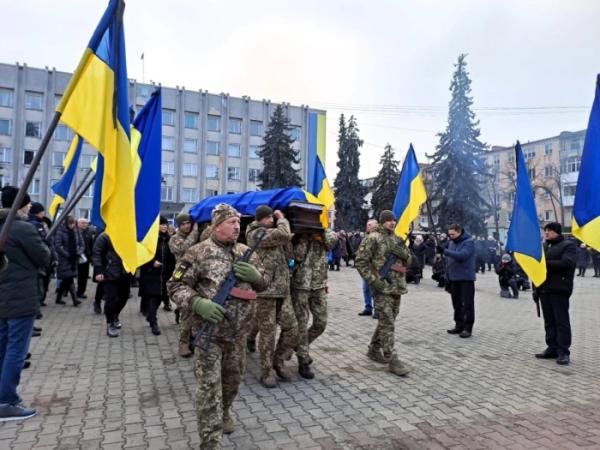 У Ковелі попрощалися з захисниками Віктором Куликом та Олександром Скоруком38