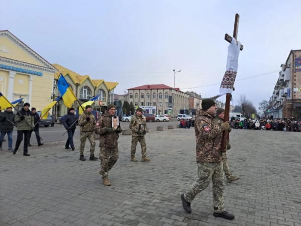 У Ковелі попрощалися з захисниками Віктором Куликом та Олександром Скоруком40