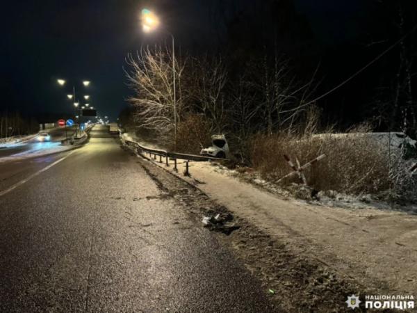 У Рівному внаслідок автопригоди травмувалися пішохід та малолітній пасажир1