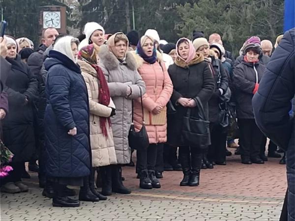 У Рожищенській громаді в останню дорогу провели 22-річного захисника Максима Томчука1