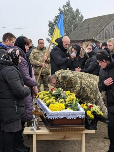 У Скулині попрощалися з захисником Іваном Оніщуком10