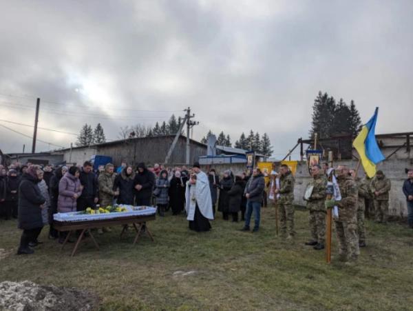 У Скулині попрощалися з захисником Іваном Оніщуком37