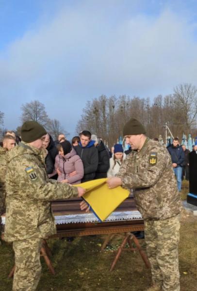 У Скулині попрощалися з захисником Іваном Оніщуком42