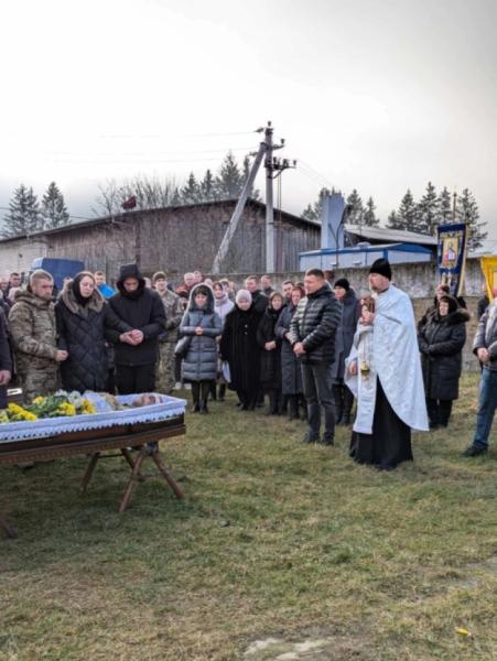 У Скулині попрощалися з захисником Іваном Оніщуком41